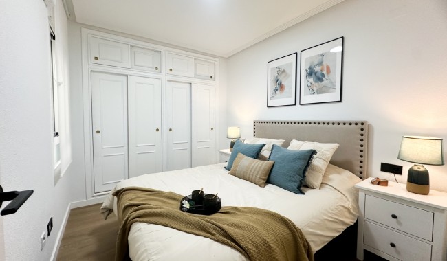 Resale - Apartment - Orihuela Costa - Playa Flamenca