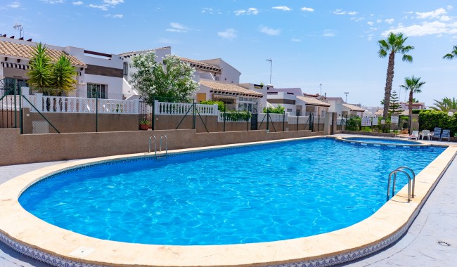 Begagnad - Quatro hus - Torrevieja - Punta Prima