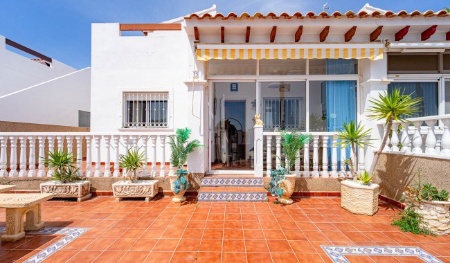 Begagnad - Quatro hus - Torrevieja - Punta Prima
