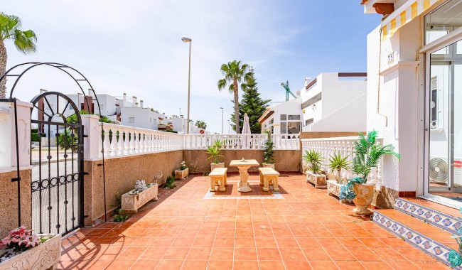 Begagnad - Quatro hus - Torrevieja - Punta Prima