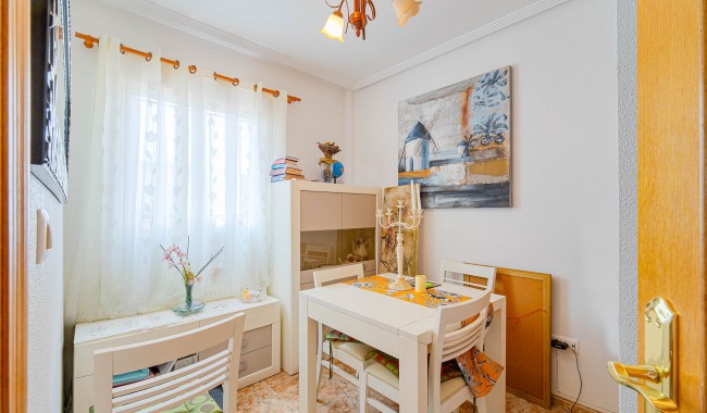 Begagnad - Quatro hus - Torrevieja - Punta Prima
