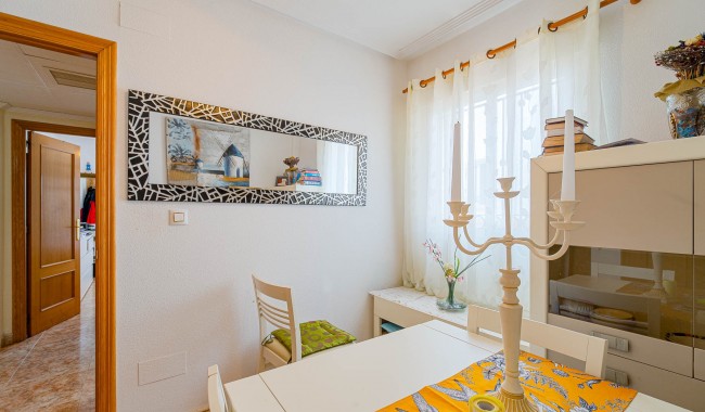 Begagnad - Quatro hus - Torrevieja - Punta Prima