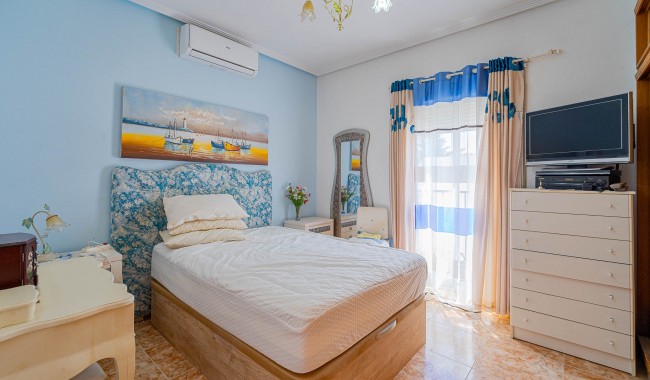 Begagnad - Quatro hus - Torrevieja - Punta Prima