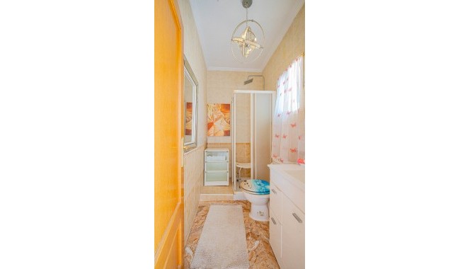 Begagnad - Quatro hus - Torrevieja - Punta Prima