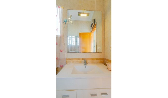 Begagnad - Quatro hus - Torrevieja - Punta Prima