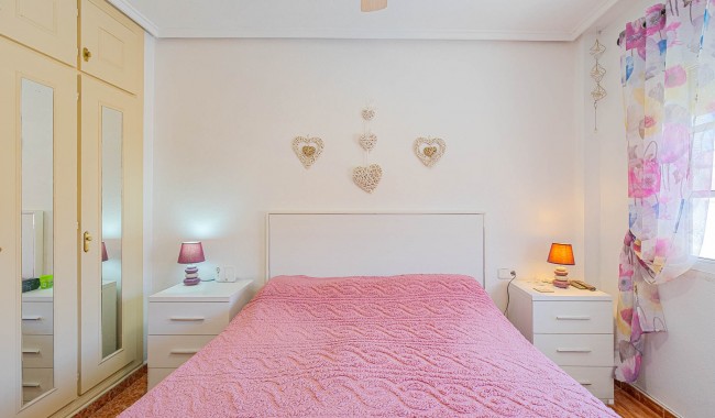 Resale - Villa - Punta Prima