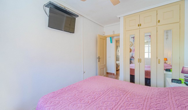 Resale - Villa - Punta Prima