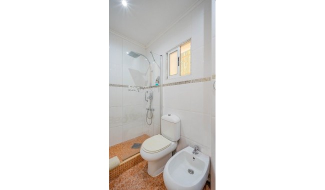 Resale - Villa - Punta Prima