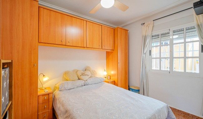 Resale - Villa - Punta Prima