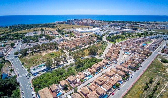 Resale - Villa - Punta Prima