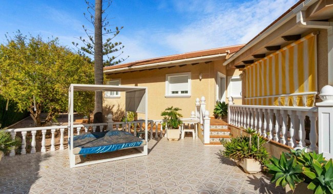 Segunda mano - Villa - Cabo Roig - MUY CERCA DE LA PLAYA