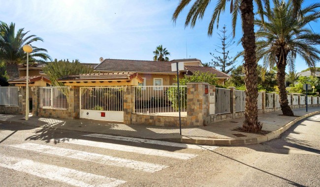 Segunda mano - Villa - Cabo Roig - MUY CERCA DE LA PLAYA