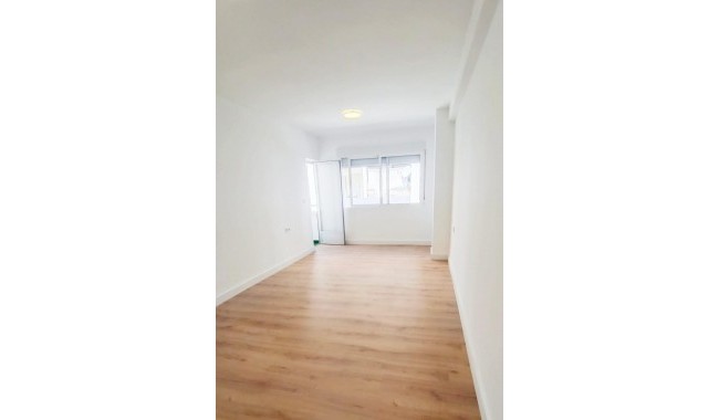Segunda mano - Apartamento - Torrevieja - Centro