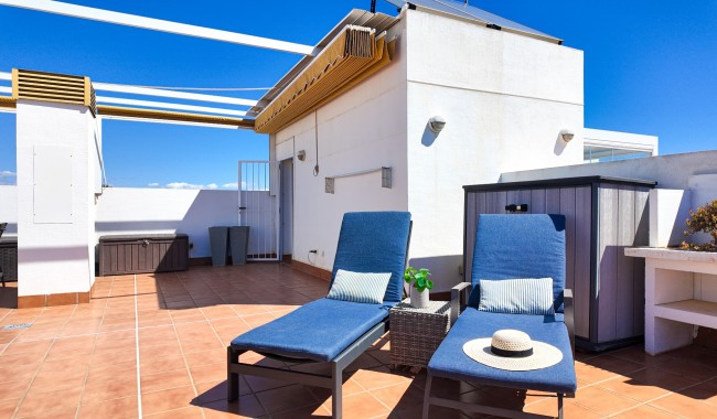 Resale - Apartment - Orihuela Costa - Villamartín