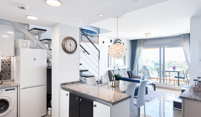 Resale - Apartment - Orihuela Costa - Villamartín