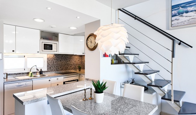 Resale - Apartment - Orihuela Costa - Villamartín