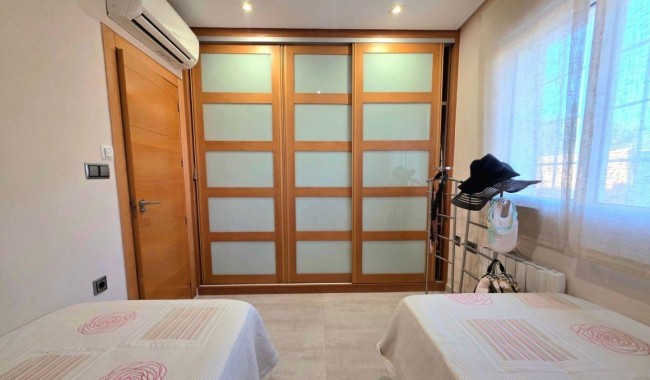 Begagnad - Villa - Orihuela Costa - Dehesa de Campoamor