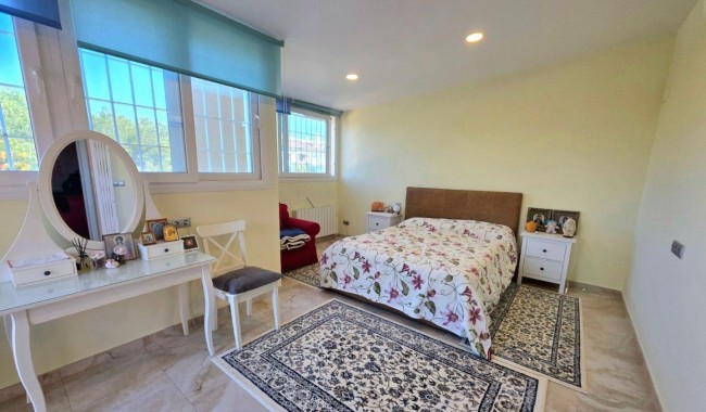 Begagnad - Villa - Orihuela Costa - Dehesa de Campoamor