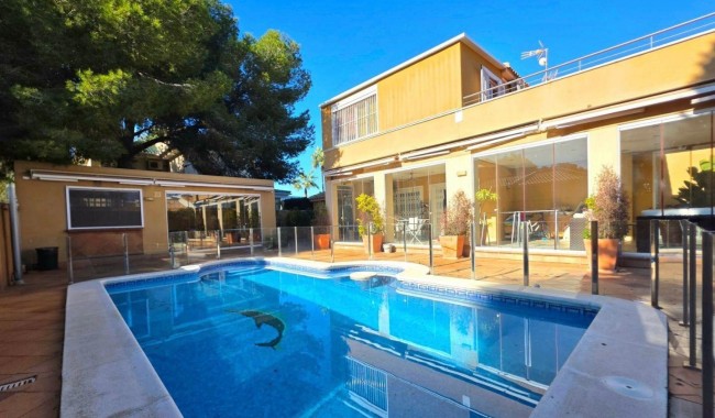 Begagnad - Villa - Orihuela Costa - Dehesa de Campoamor