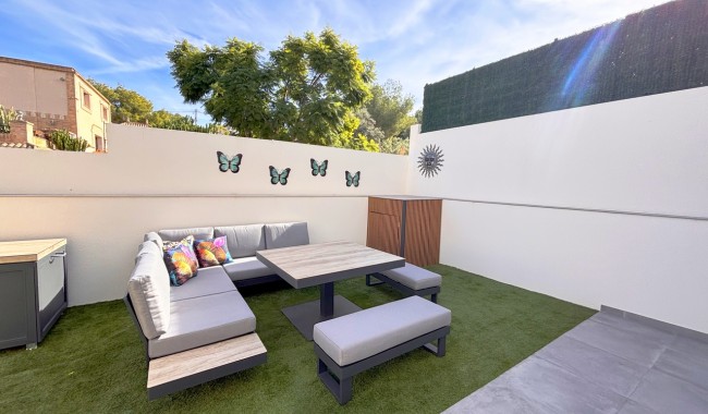 Resale - Villa - Villamartín
