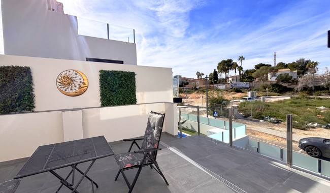Resale - Villa - Villamartín