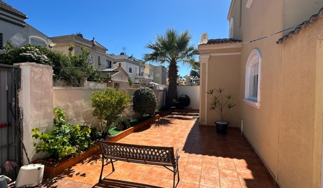 Brukt - Villa - Torrevieja - Aguas Nuevas