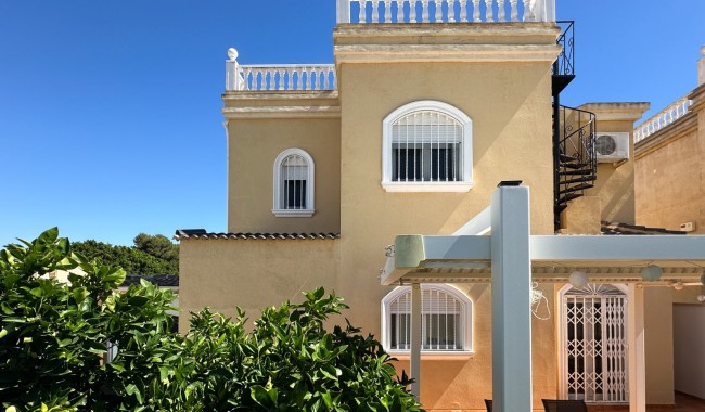 Brukt - Villa - Torrevieja - Aguas Nuevas