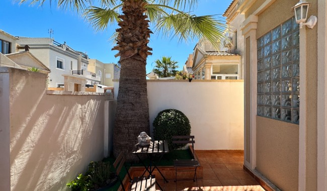 Brukt - Villa - Torrevieja - Aguas Nuevas