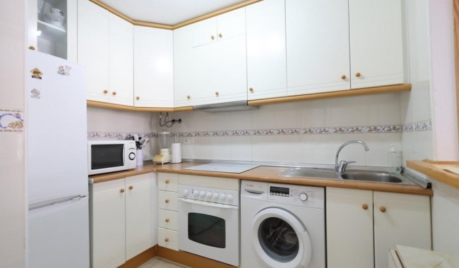 Resale - Apartment - Torrevieja - Los Europeos