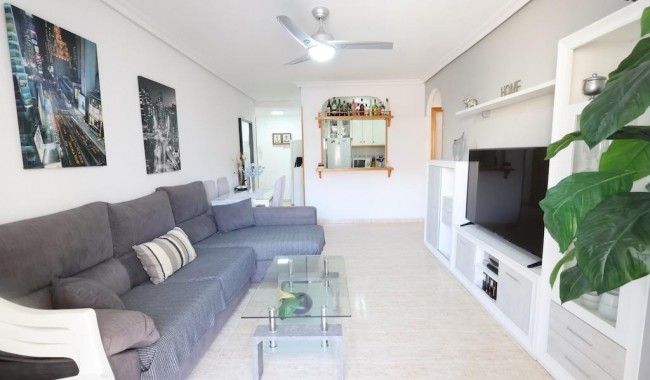 Resale - Apartment - Torrevieja - Los Europeos