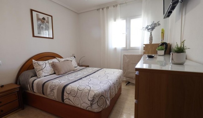 Resale - Apartment - Torrevieja - Los Europeos
