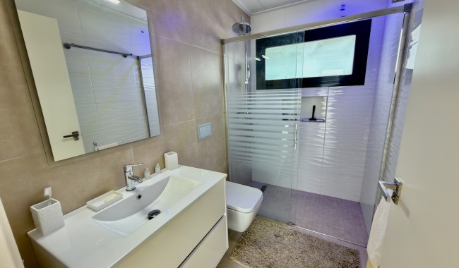 Resale - Villa - Benijófar