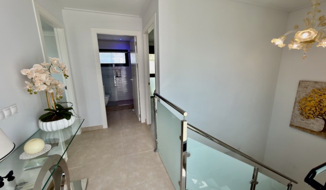 Resale - Villa - Benijófar