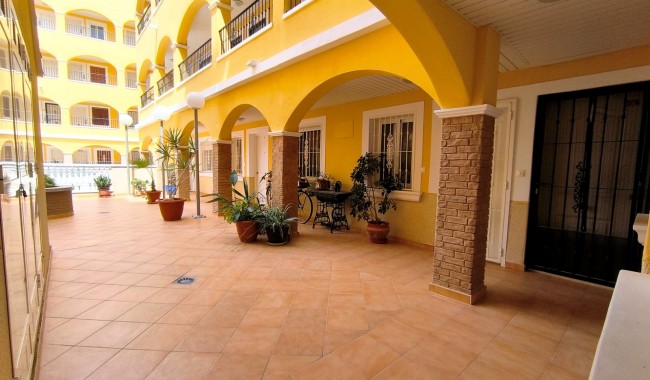 Resale - Apartment - Algorfa
