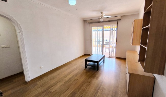 Resale - Apartment - Algorfa