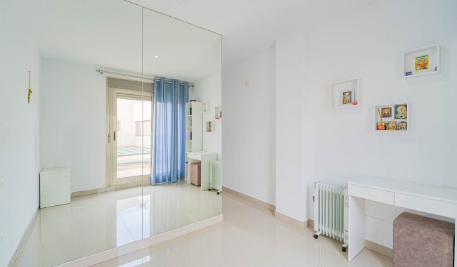 Begagnad - Radhus - Punta Prima