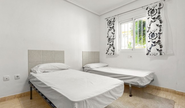 Sprzedaż - Apartament - Orihuela costa - Playa Flamenca