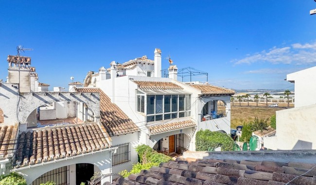 Sprzedaż - Bungalow - Torrevieja - Nueva Torrevieja - Aguas Nuevas