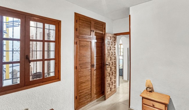 Sprzedaż - Bungalow - Torrevieja - Nueva Torrevieja - Aguas Nuevas