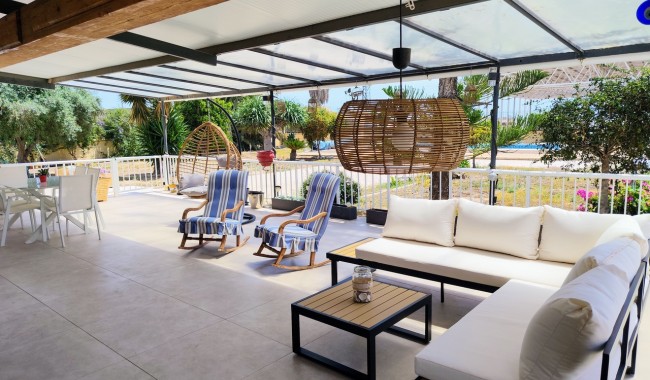 Resale - Finca - Los Montesinos