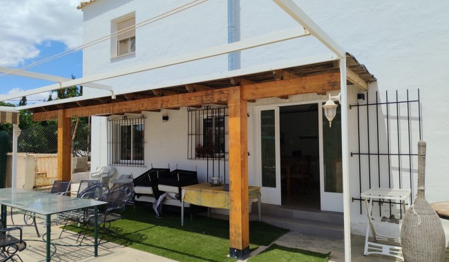 Resale - Finca - Los Montesinos