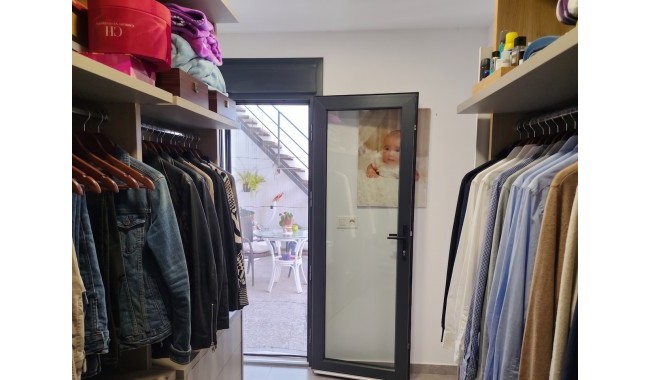 Resale - Finca - Los Montesinos
