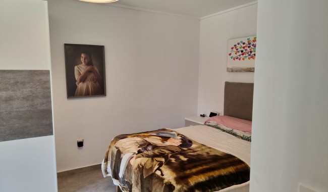Resale - Finca - Los Montesinos