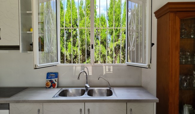 Resale - Finca - Los Montesinos