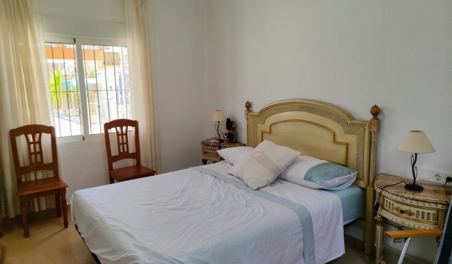 Resale - Finca - Los Montesinos