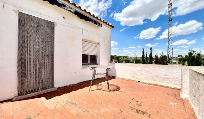 Resale - Finca - Los Montesinos
