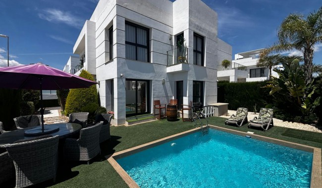 Villa - Resale - Ciudad Quesada/Rojales - Ciudad Quesada