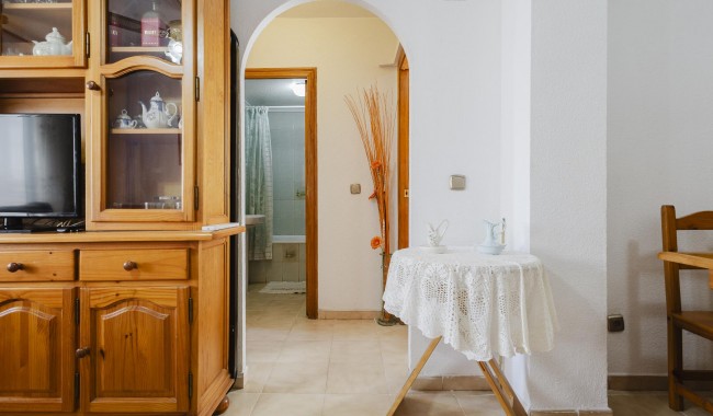 Resale - Apartment - Torrevieja - Playa de La Acequion