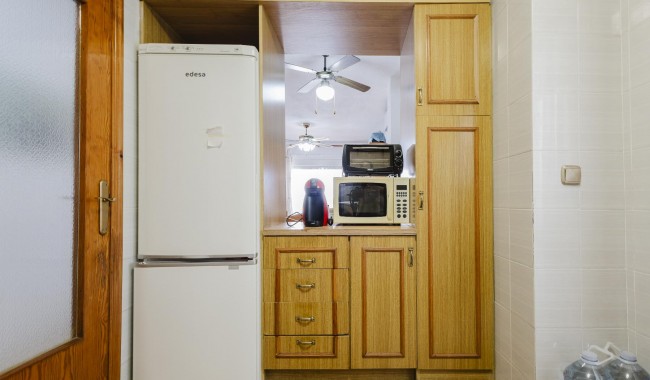 Resale - Apartment - Torrevieja - Playa de La Acequion