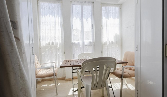 Resale - Apartment - Torrevieja - Playa de La Acequion